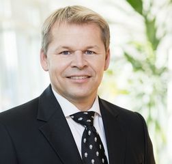 Prof. Dr. Eike Harms (Schulleiter)